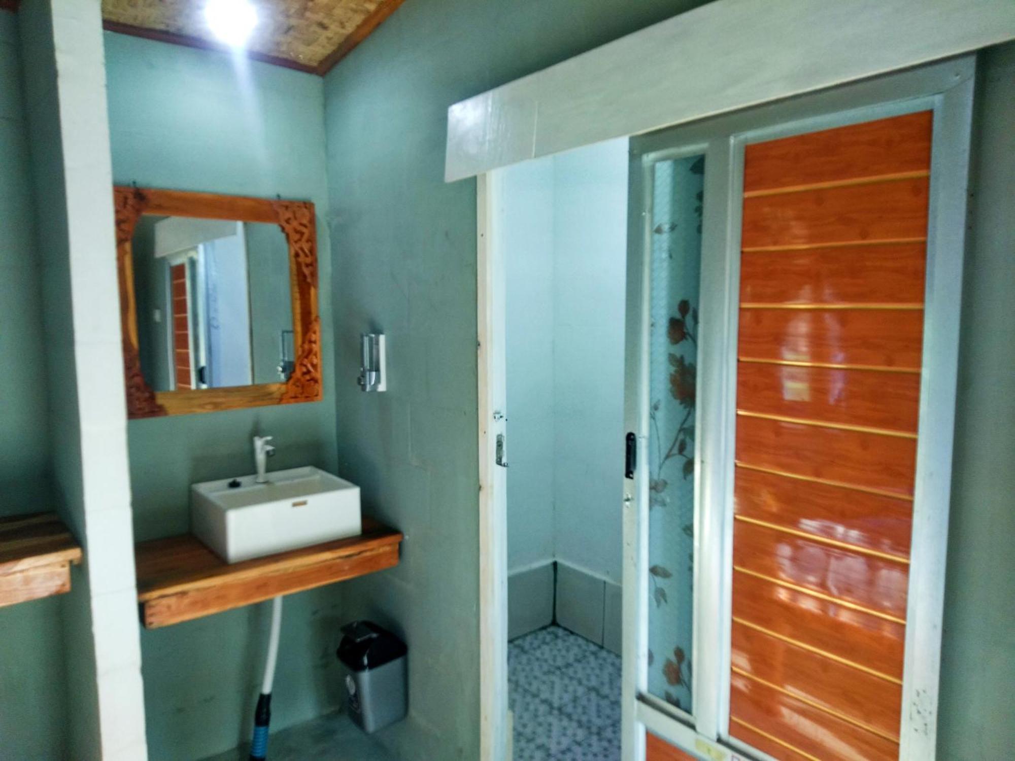 Wooden Kemiren Homestay Banyuwangi Banyuwangi  Exterior foto