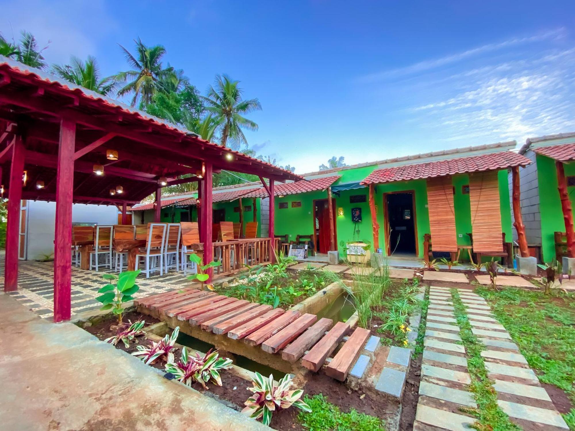 Wooden Kemiren Homestay Banyuwangi Banyuwangi  Exterior foto