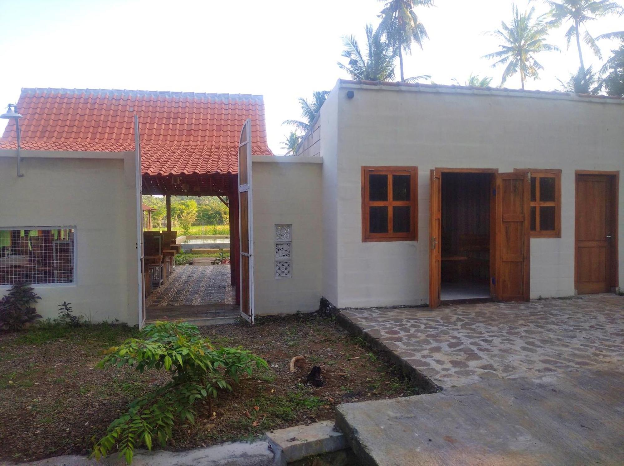 Wooden Kemiren Homestay Banyuwangi Banyuwangi  Exterior foto